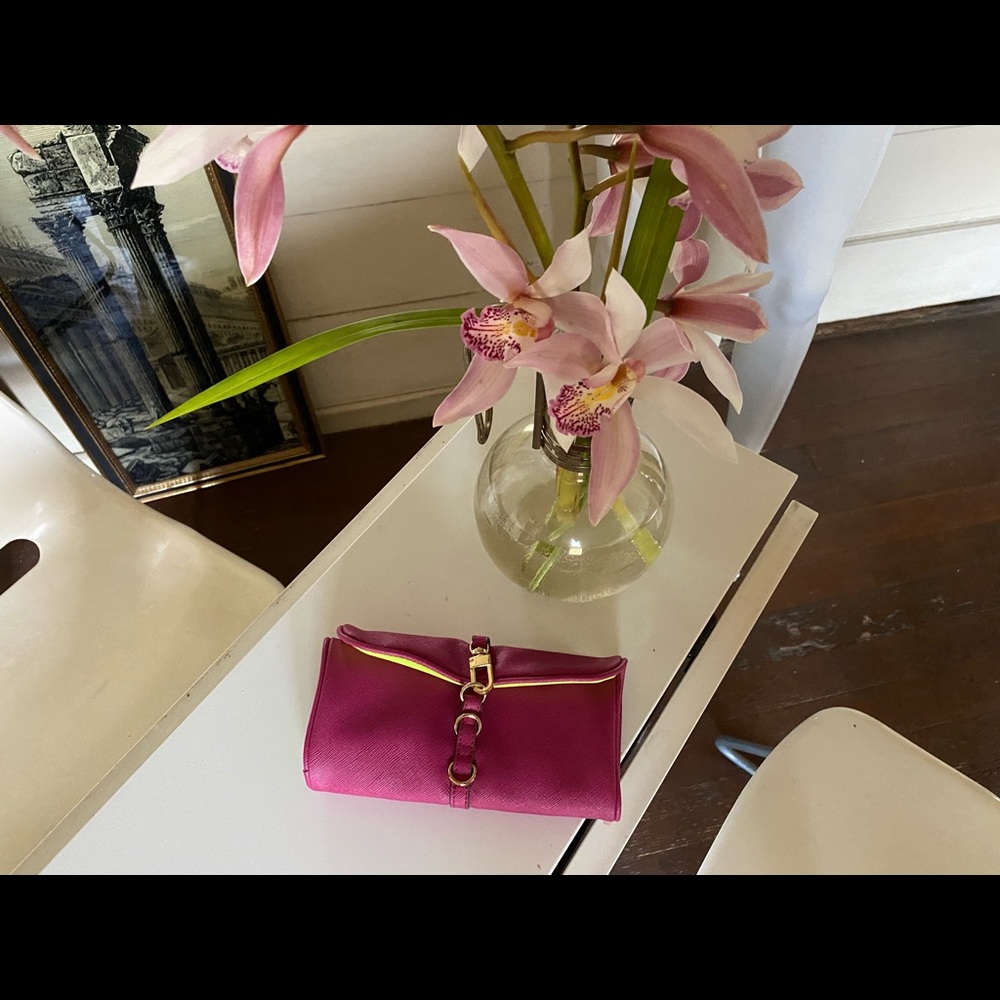 MARK. magenta wallet